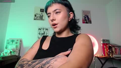 loving_alma online show from October 19, 2:45 am