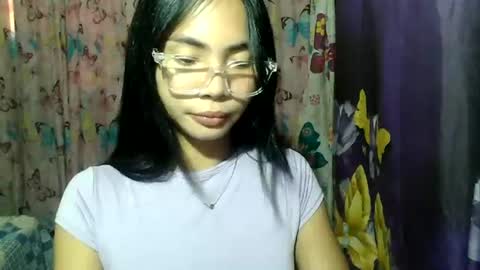 loving_rhean online show from July 1, 12:45 am