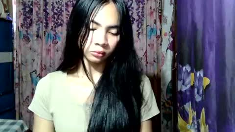 loving_rhean online show from July 24, 10:52 pm
