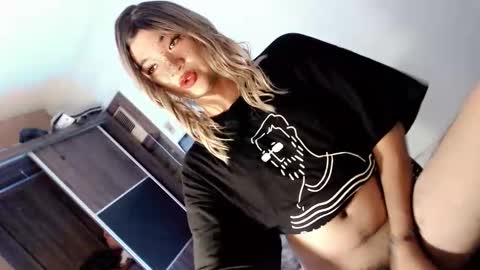 Lovingmonaru969 online show from October 11, 12:47 pm