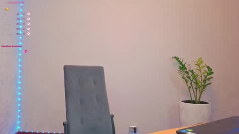 Vikkkk  online show from September 19, 11:22 am