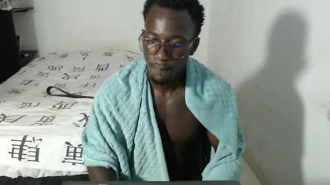 Lowmay palacios online show from March 25, 4:24 pm