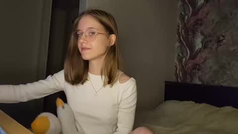 Snapshot of lowress chatting on March 6, 12:41 pm Karmell online show from March 6, 12:41 pm