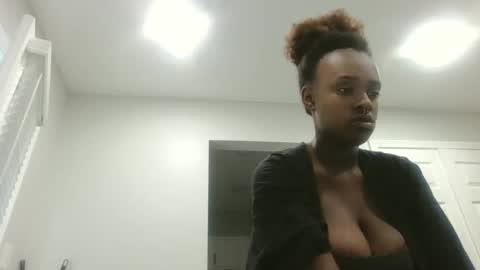 loyalbambi online show from September 16, 12:39 pm