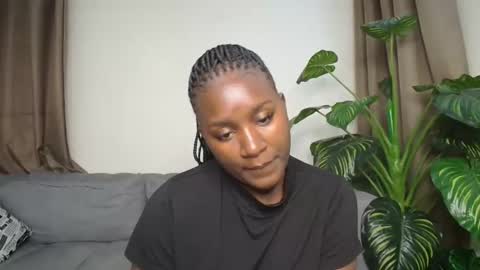 loyalcutie online show from May 13, 5:27 am