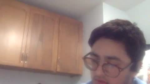 Snapshot of lpop81020 chatting on December 4, 3:04 am lpop81020 online show from December 4, 3:04 am