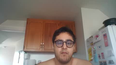 Snapshot of lpop81020 chatting on March 30, 1:34 pm lpop81020 online show from March 30, 1:34 pm