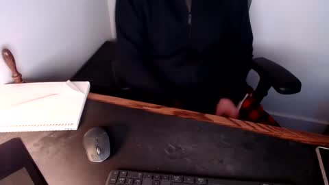 Snapshot of lreed090 chatting on February 11, 11:44 pm lreed090 online show from February 11, 11:44 pm