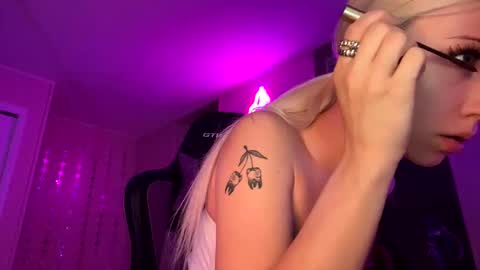 Snapshot of lsdprincess chatting on January 12, 10:54 pm Princess  online show from January 12, 10:54 pm