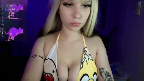 Snapshot of lsdprincess chatting on September 28, 7:14 am Princess  online show from September 28, 7:14 am