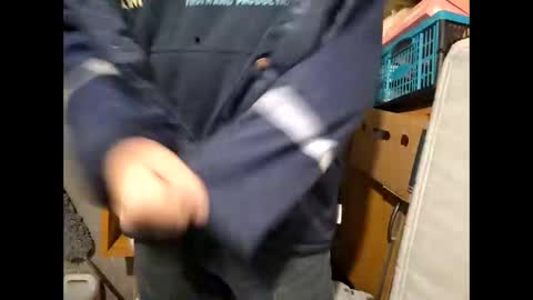 Snapshot of lshot_d chatting on February 9, 12:25 am Lshot D online show from February 9, 12:25 am