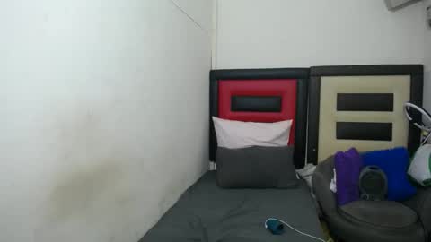 lsnnickykhanyile online show from February 7, 2:21 pm