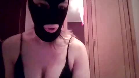 Snapshot of lua2026 chatting on February 13, 3:57 am Lua2026 online show from February 13, 3:57 am