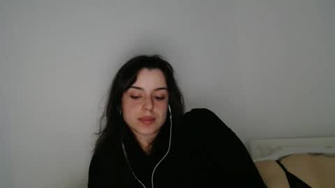 luana online show from November 7, 10:43 pm