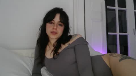 Snapshot of luana789 chatting on February 20, 10:21 pm luana online show from February 20, 10:21 pm