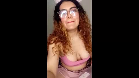 Snapshot of luana_winner chatting on March 12, 7:09 pm luana_winner online show from March 12, 7:09 pm