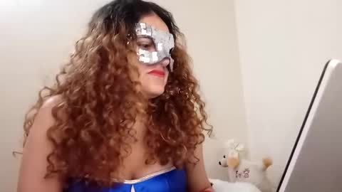 luanapowerful online show from October 5, 7:56 pm