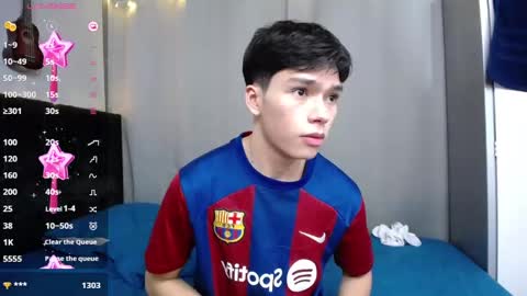 Snapshot of luandy_ chatting on December 12, 2:33 pm lUAN online show from December 12, 2:33 pm
