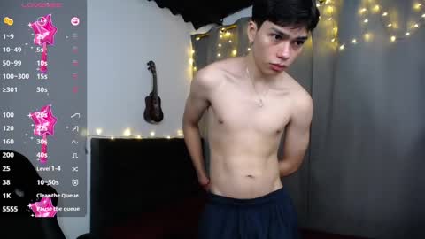 Snapshot of luandy_ chatting on January 6, 11:18 am lUAN online show from January 6, 11:18 am