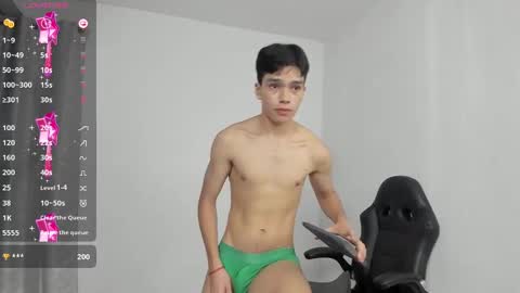 Snapshot of luandy_ chatting on February 13, 11:17 am lUAN online show from February 13, 11:17 am
