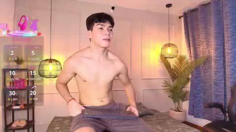 lUAN online show from January 17, 8:23 pm