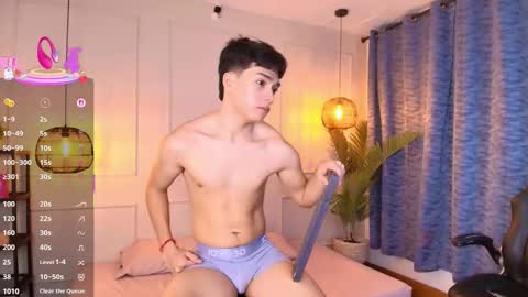 lUAN online show from February 13, 12:23 pm