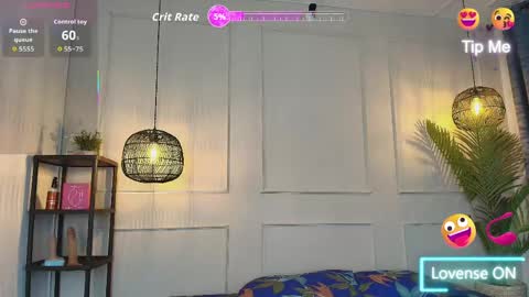 lUAN online show from May 12, 11:51 am