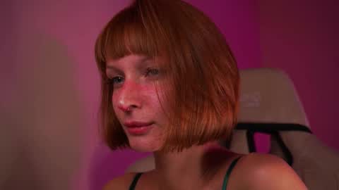 Snapshot of lubafox chatting on September 24, 6:22 pm Luba online show from September 24, 6:22 pm