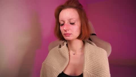 Snapshot of lubafox chatting on October 23, 7:12 pm Luba online show from October 23, 7:12 pm