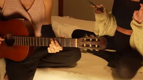 luc69069 online show from May 17, 10:39 pm
