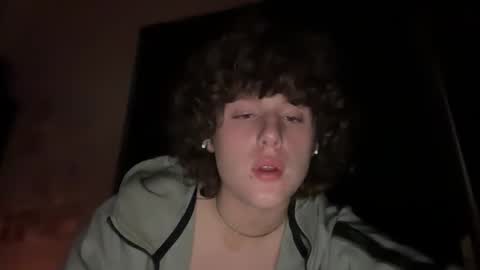 luca20y_ online show from April 27, 3:04 am