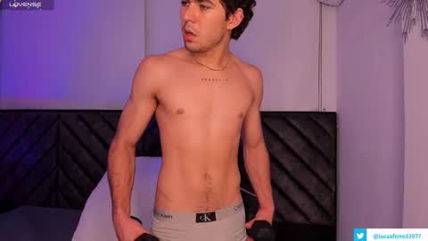 Snapshot of luca_ferrer_ chatting on February 5, 7:18 am Luca Ferrer online show from February 5, 7:18 am