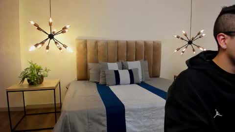 Snapshot of luca_morettii chatting on September 29, 12:10 pm luca_morettii online show from September 29, 12:10 pm