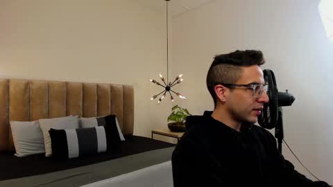 Snapshot of luca_morettii chatting on October 1, 12:11 pm luca_morettii online show from October 1, 12:11 pm