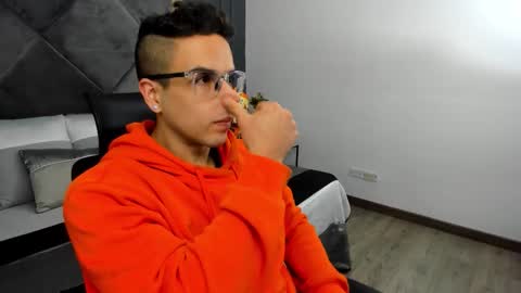 Snapshot of luca_morettii chatting on October 12, 12:26 pm luca_morettii online show from October 12, 12:26 pm