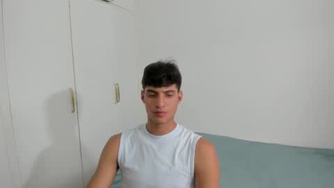 lucacosta19 online show from June 20, 7:38 pm
