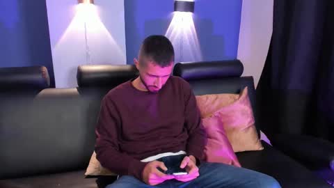 Lucas online show from February 3, 2:21 am