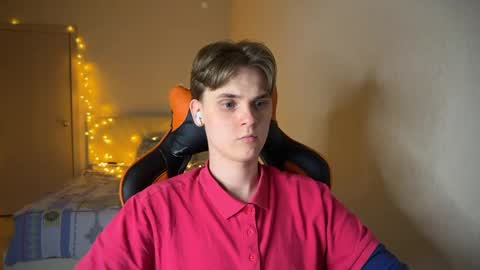 Lucas Gill online show from February 17, 10:25 pm