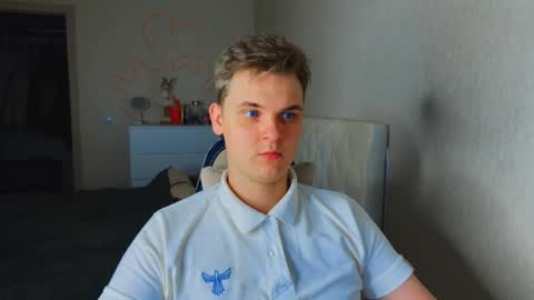 Lucas Gill online show from December 14, 4:01 pm