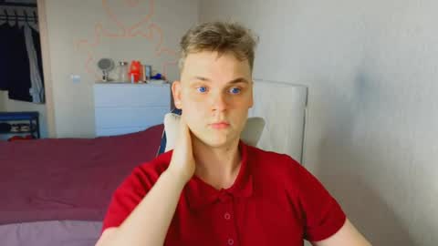 Lucas Gill online show from May 5, 3:42 pm