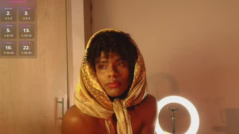 Snapshot of lucas_eevans07 chatting on May 22, 1:17 pm online show from May 22, 1:17 pm