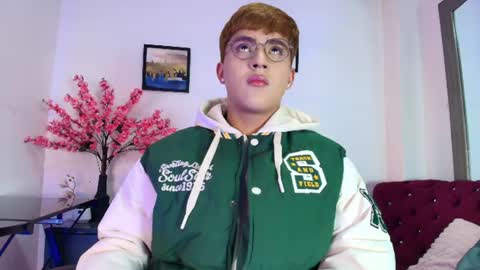 Lucas lovee online show from July 7, 1:26 pm