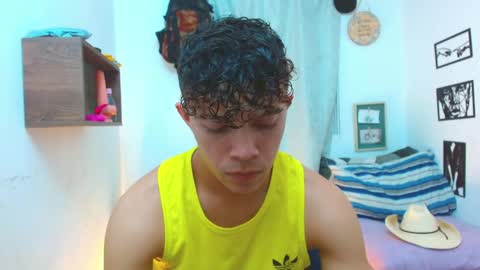 Lucas Luxx online show from September 15, 1:00 pm