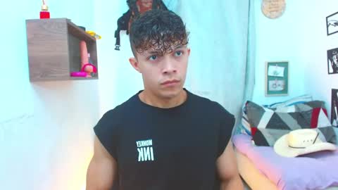 Lucas Luxx online show from September 18, 12:51 pm