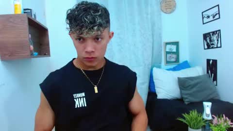 Lucas Luxx online show from January 19, 12:53 pm