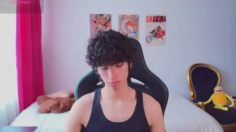 Snapshot of lucas_xo chatting on June 30, 1:45 pm lucas_xo online show from June 30, 1:45 pm