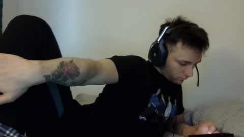 lucasbacon13 online show from December 3, 9:23 pm