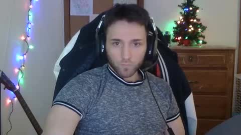 lucasbacon13 online show from December 13, 1:01 pm