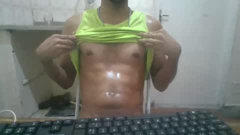 Snapshot of lucascarv chatting on October 27, 3:43 am lucascarv online show from October 27, 3:43 am