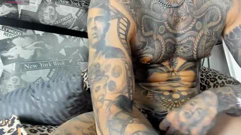 Snapshot of lucasexclusive chatting on January 19, 10:06 am lucasexclusive online show from January 19, 10:06 am